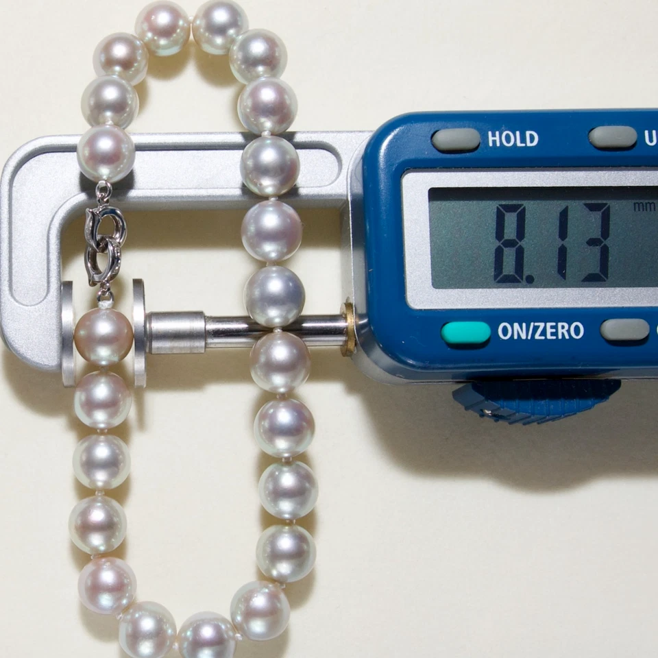 Bracciale tondo con filo di perle giapponesi Akoya 8-8,5 mm chiusura in oro... - Immagine 4 di 4