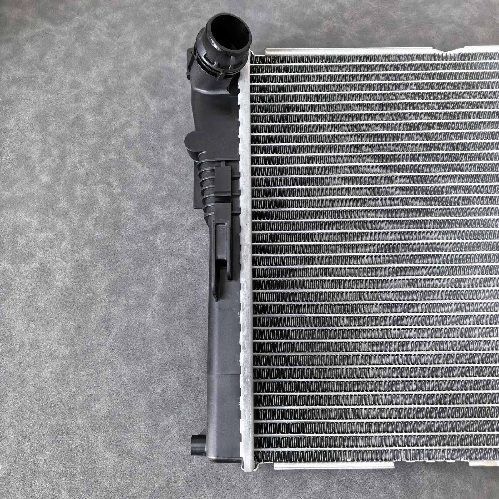 BMW i8 2014 Radiator