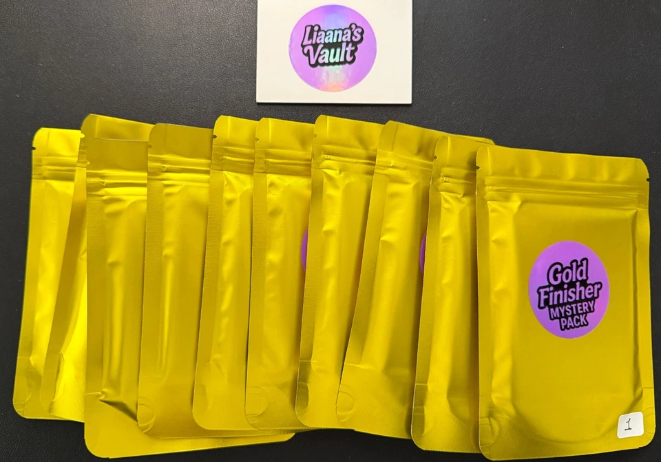 Gold Finisher Mystery Pack - WWE Wrestling Cards - 1 Hit Guaranteed per Pack - Image 2 of 4