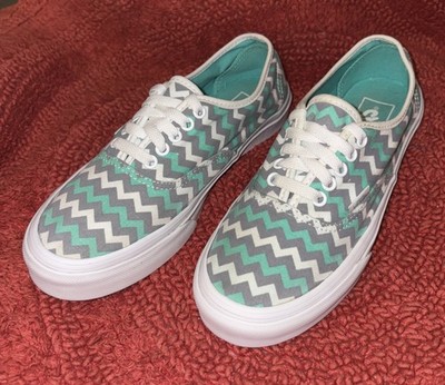 Vans Women s Off The Wall Low Pro Teal Gray White Zigzag Pattern Sneakers Sz 7 M