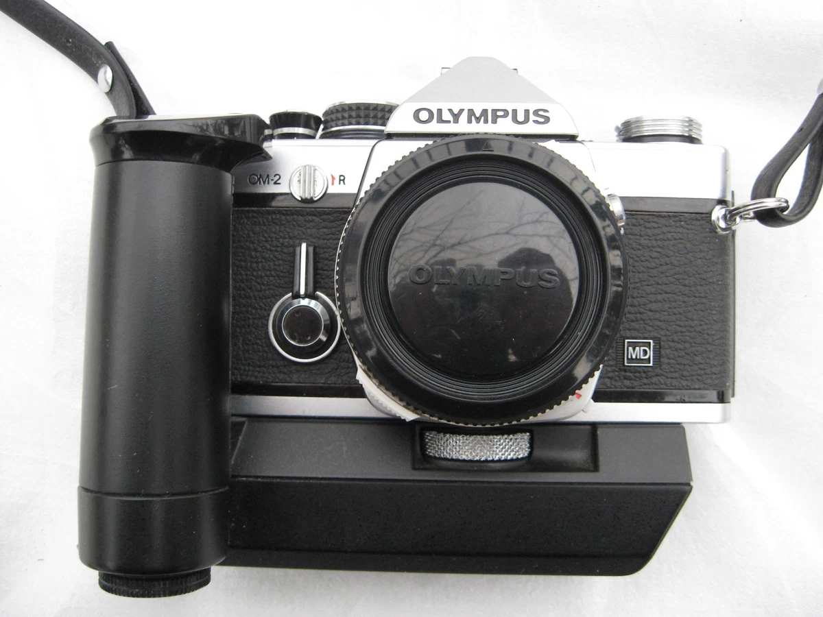 Olympus OM2 Appareil photo reflex vintage 35 mm avec objectif f/1.8 50 mm Prime