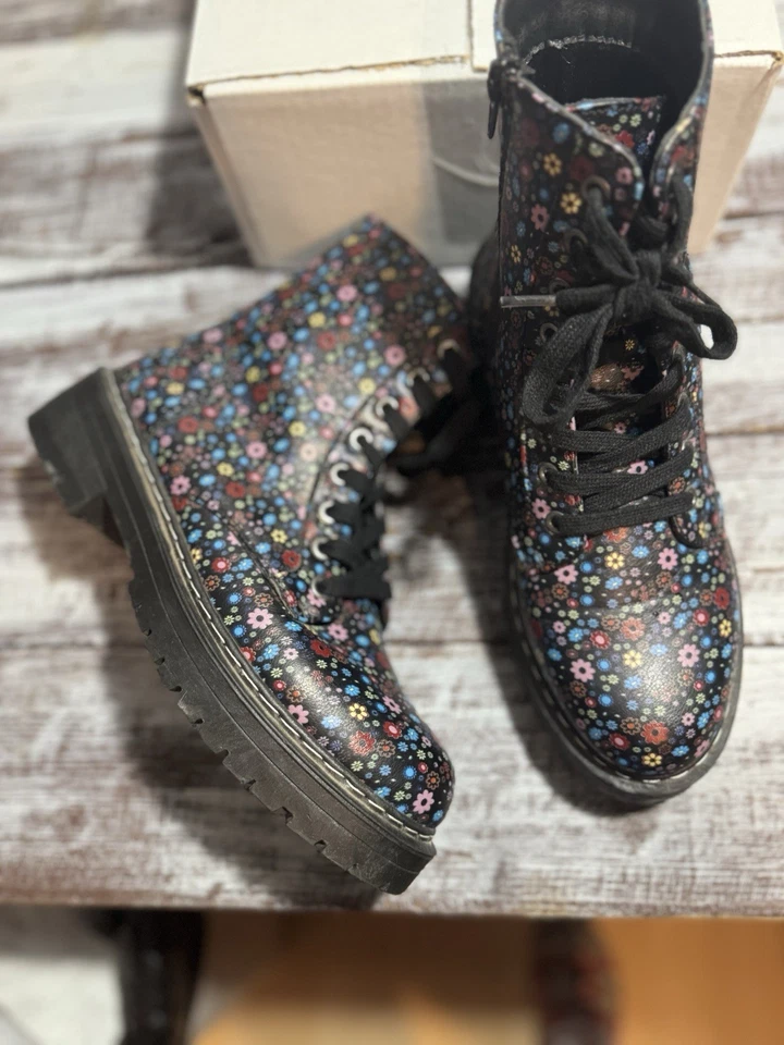 Botas para mujer Sugar Brand con cordones/cremalleras con flores talla 8,5 Foto 3 de 4