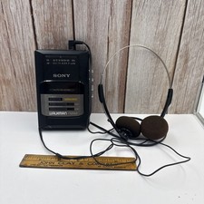 Sony Walkman Mega Bass FM/AM Radio Cassette Player Model WM-AF50 As Is Parts