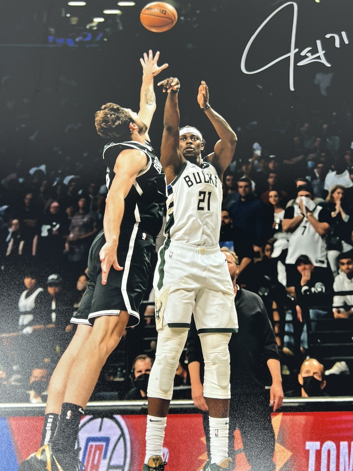 Jrue Holiday Autographed Signed Milwaukee Bucks 2021 NBA Champ Hand 8x10 Photo 