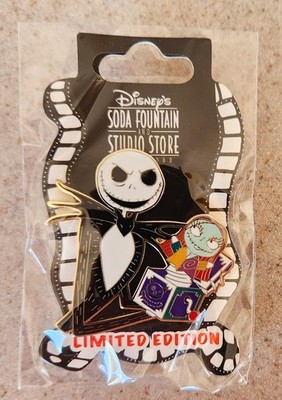 Disney Pin DSF DSSH NBC Jack Skellington & Sally in the Box Pun LE300