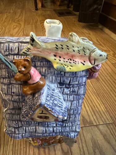BLUE SKY CLAYWORKS BIG BEAR LODGE CANDELABRO PEZ, OSO 11" DE ALTO USADO EN EXCELENTE ESTADO VINTAGE - Imagen 5 de 11