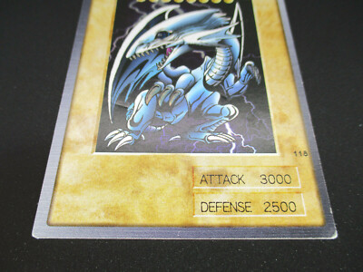 Blue Eyes White Dragon Bandai Yu-Gi-Oh! Number 118 English Rare