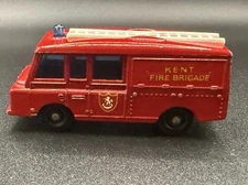 Matchbox Lesney No. 57c Land Rover Fire Truck Very Good Unboxed Model