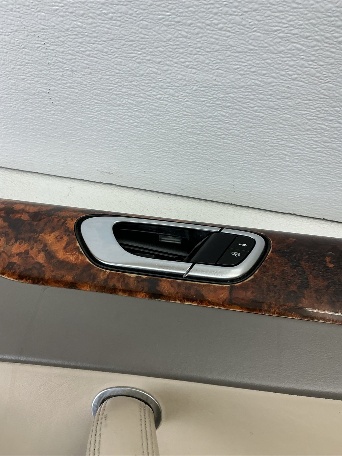 06-12 BENTLEY CONTINENTAL Front Right Side Interior Door Panel Trim OEM