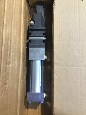 DE-STA-CO  871-2 PNEUMATIC ARM CLAMP,  NEW IN BOX