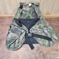 RedHead Camo Hunting Vest One Size Adjustable with Seat Cushion Game Bag