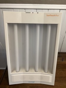 Nature Bright SunTouch Plus Sun Lamp Ion Therapy Light F4040