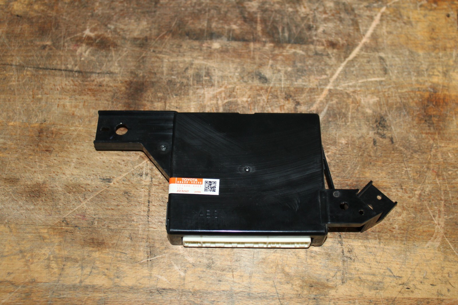 2008-2011 TOYOTA HIGHLANDER A/C AIR AMPLIFIER TEMPERATURE CONTROL MODULE