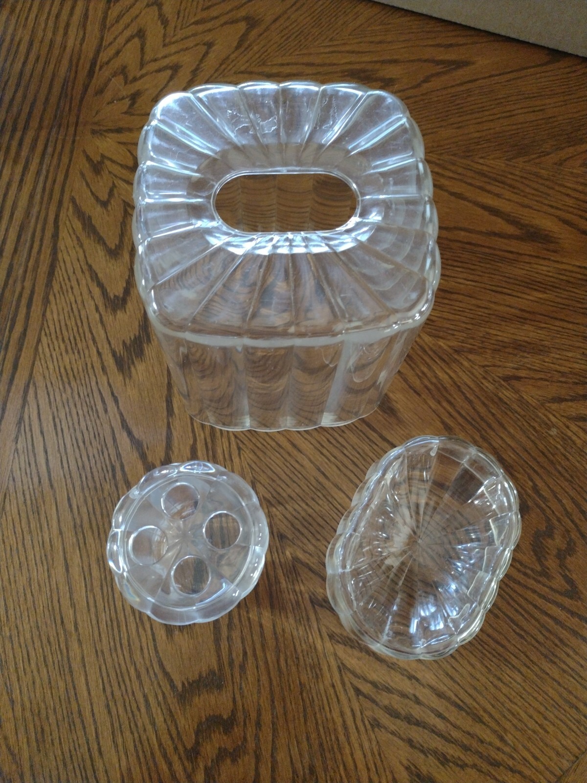 Bathroom sink 3 piece set tissue box toothbrush holder soap 