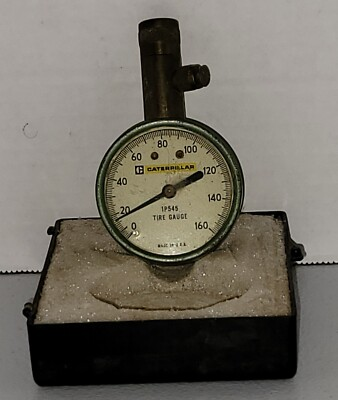#ad Vintage CAT Caterpillar Tire Pressure Gauge 1P545 Original Case And Setting $75.00