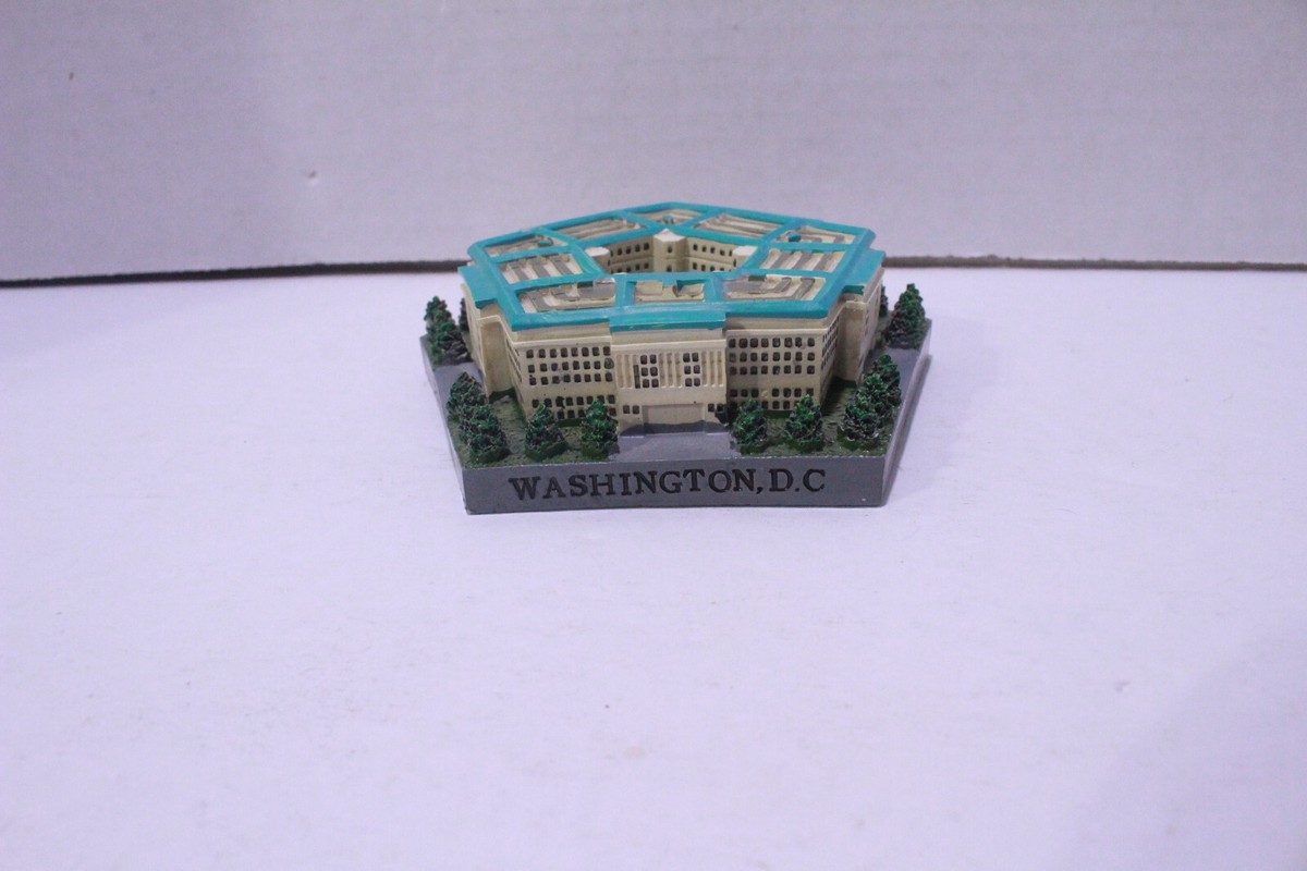 Washington D.C Pentagon Miniature Replica Building 2.5