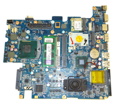 Mainboard CPU Intel Core i3 +4GB RAM für Notebook Clevo W130HU (13.3 Zoll)