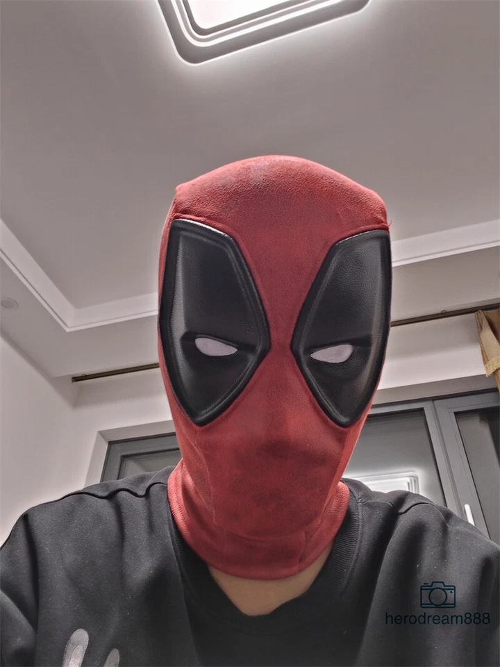 Deadpool 3 Cosplay Máscara de utilería Wade Wilson Hombres Máscara Roja Máscara de Halloween Stock en EE. UU. Foto 3 de 4