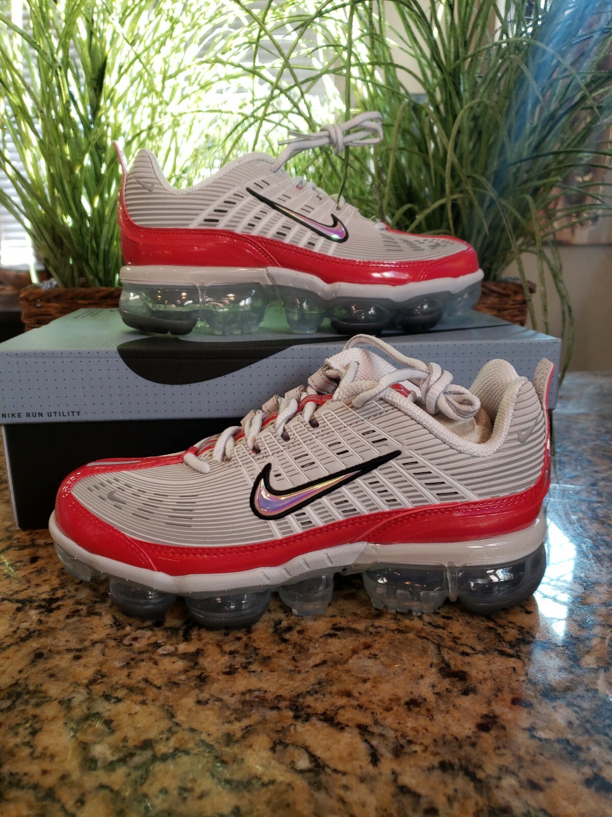 womens nike vapormax 360