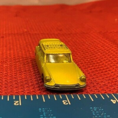 VINTAGE MINT HUSKY MODELS NO 2 1:64 DIECAST CITROEN SAFARI