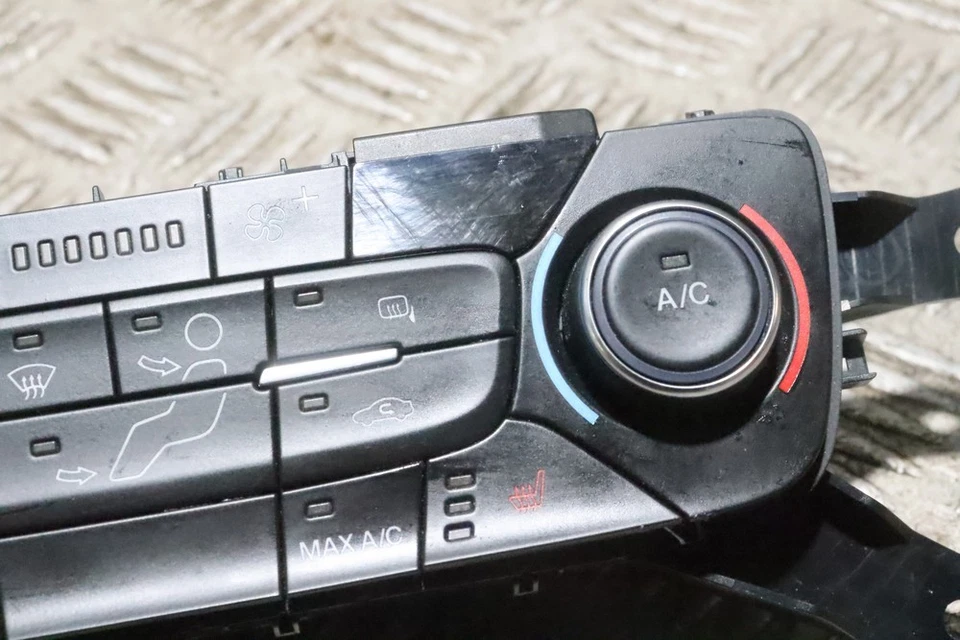 FORD TRANSIT CONNECT MK2 SPORT A/C HEATER CONTROL UNIT HEATED SEATS 19-24 PO69 - Image 3 of 4