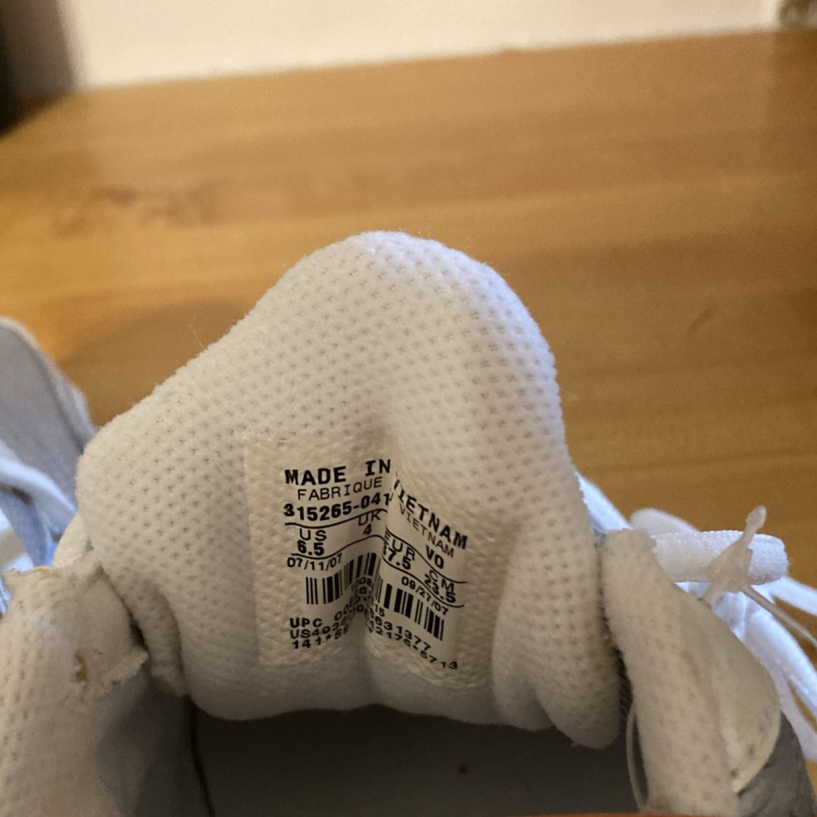 Nike Air Walk White Gray Blue Mesh Leather Lace Up Sneaker Rubber Outsole