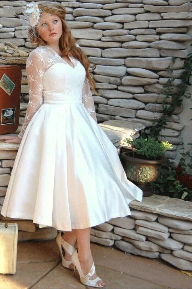 Vestidos de novia cortos de jardín talla grande manga larga cuello en V línea A vestido largo té Foto 2 de 4