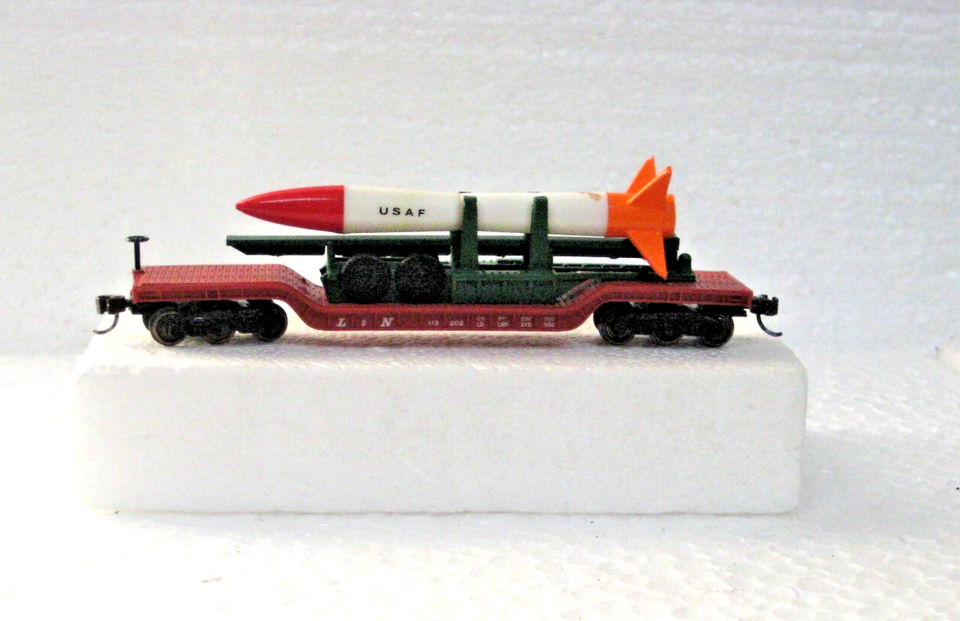 Wagons marchandises N: 78502 Paquet 2 Attelages Micro coupleurs a decouplage magnetique N 1/160