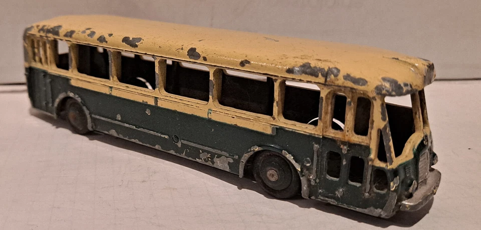 2320. DINKY FRANCE NO. 29D AUTOBUS PARISIENNE SOMUA PANHARD anni’50 - Immagine 2 di 4