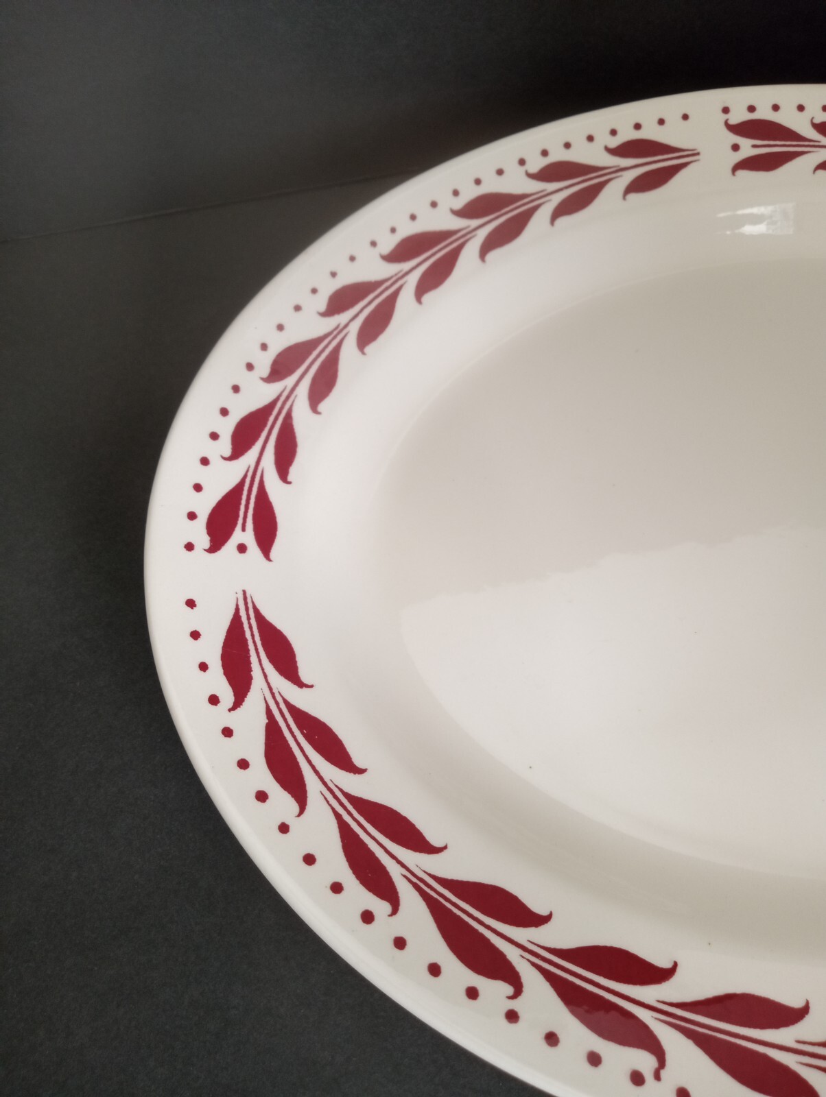 HOMER LAUGHLIN Hemlock Red 13" Platter