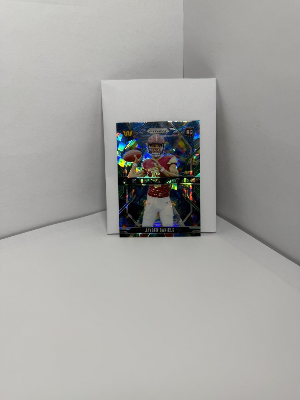 2024 Panini Prizm - Prizmatic Jayden Daniels Green Cracked Ice Prizm (RC) #3