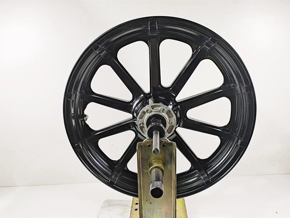 Indian Springfield Dark Horse Straight 2018 llanta delantera 19x3,5 1523059 Foto 4 de 4