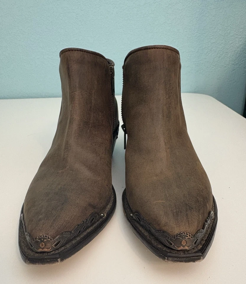 Botas occidentales al tobillo para mujer 6,5 M marrón gamuza botines tacón bloque detalles de metal Foto 2 de 4