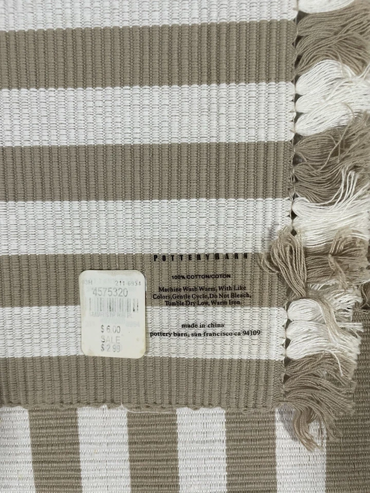 Pottery Barn Woven Placemats set of 4 Tan Natural Versatile Fringe Rectangle - Image 4 of 4