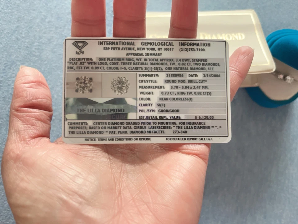 Anillo de diamantes Lilla - montura de platino - 0,82 quilates - corte brillante redondo Foto 4 de 4