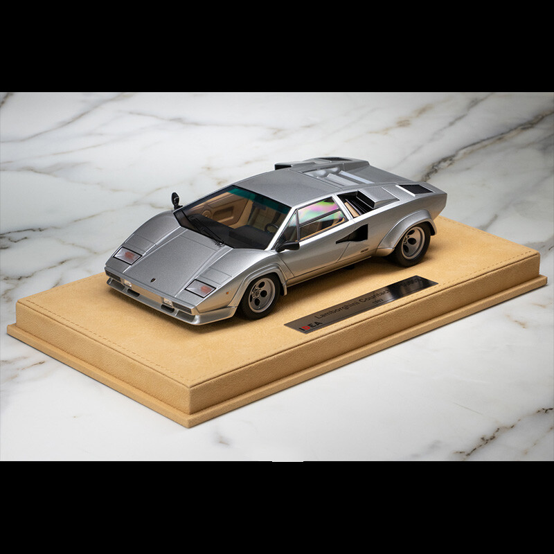 Make Up 1:18 Autos Lamborghini Countach LP5000s 1982 Silber