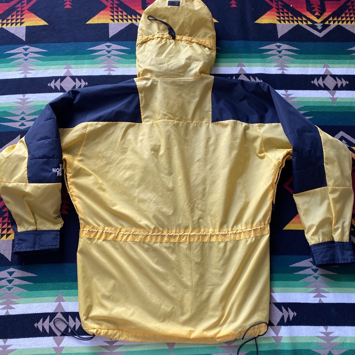 VTG Mens L THE NORTH FACE GORETEX Yellow Black Mountain