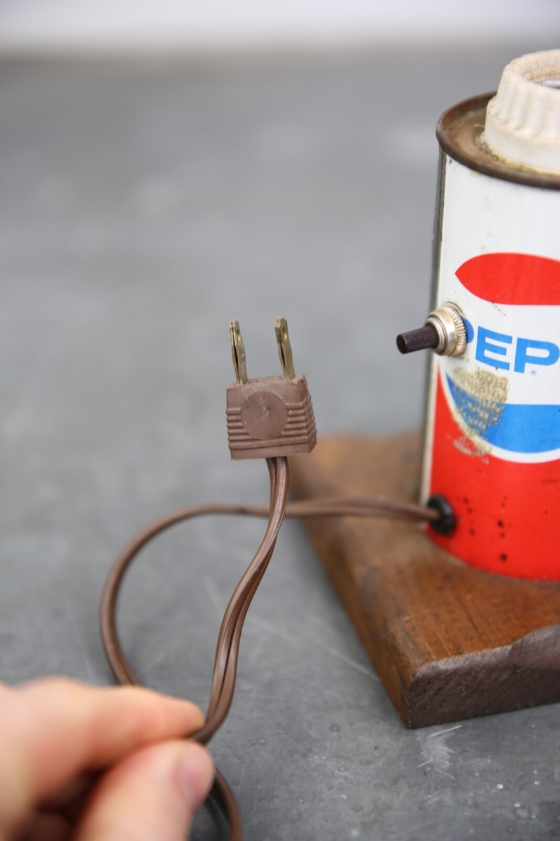 Vintage 1970s Pepsi Can Lamp Light Original Soda advertising