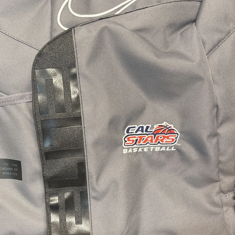 Mochila de baloncesto Nike Elite Pro gris y negra Foto 4 de 4