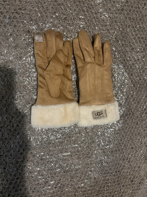 Women s Sheepskin UGG Winter Gloves Tan New No Tags Free Shipping