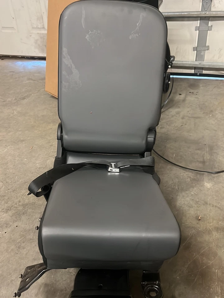 Ram 2500 2019-2024 camioneta asiento delantero Foto 2 de 4