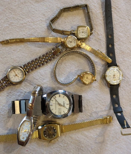 Lot Of 8 Vintage Ladies Watches. Manson, Citizen, Teltime, Timex... Not Working.