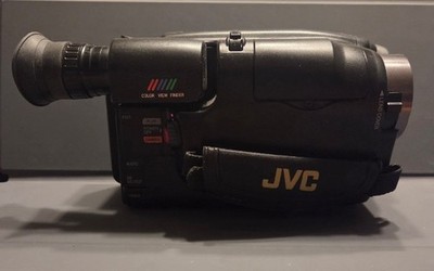 JVC VIDEOMOVIE GR-AX700U VHS-C Camcorder Tested Working Plays Records