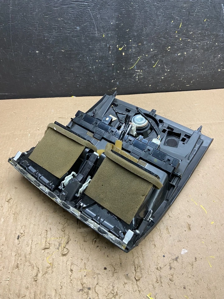 2009 to 2012 Mazda 6 Board Center Dash Air Vent Bezel Trim Panel T6328 PS - Image 4 of 4