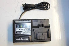 Metabo UC18YSL3 HPT Rapid Battery Charger 18V Lithium-Ion Slide Style Batteries