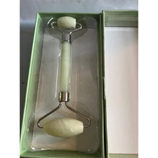 Daily Concepts Daily Jade Facial Roller Green Face Skin Care Massager NEW
