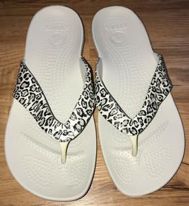 crocs leopard flip flops