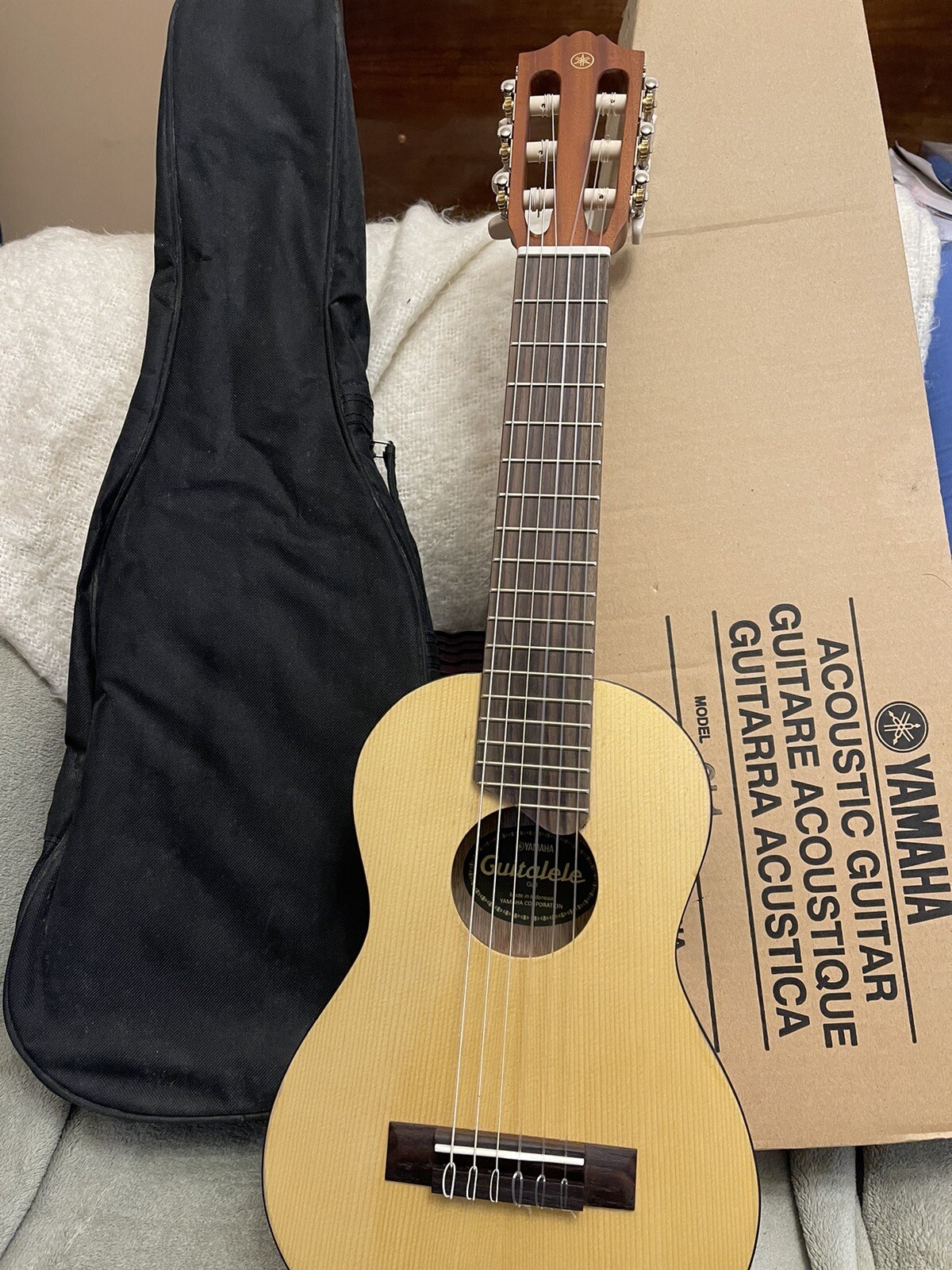 Yamaha GL1 Guitarlele Guitar / Ukulele Hybrid eBay