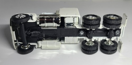 Ertal Black & Decker Ford Cab With Trailer 1/64 Scale Die-Cast Metal Replica Toy - Picture 8 of 12