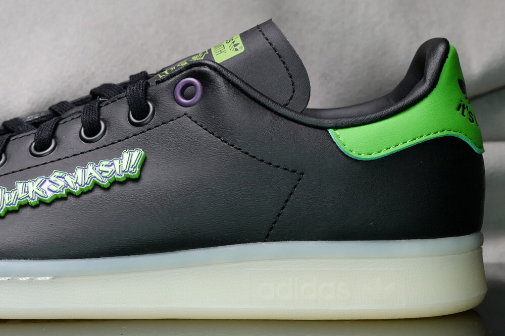 ADIDAS STAN SMITH shoes for boys, NEW & AUTHENTIC, size (YOUTH) 5.5 ADIDAS STAN SMITH shoes for boys, NEW & AUTHENTIC, size (YOUTH) 5.5